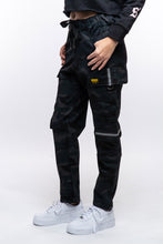 Load image into Gallery viewer, Black Camo Cargo Pants
