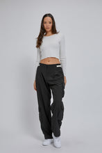 Load image into Gallery viewer, Staydium Black Wide-Leg Cargo Pants